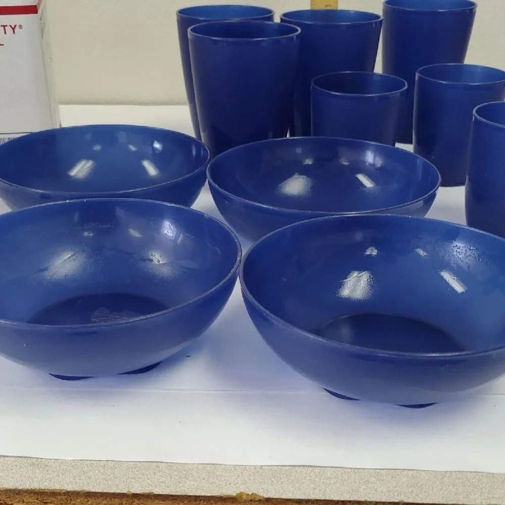 Tupperware Blue Dinnerware Set